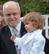 Je m’appelle Laurent.
Je partage ici des conseils
simples et concrets pour
mieux vivre après 60 ans,
préserver sa santé et rester
autonome plus longtemps.
Pas de solutions miracles.
Juste des habitudes accessibles,
testées et adaptées
à la réalité du quotidien.